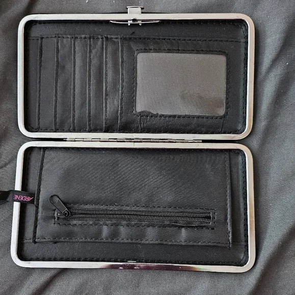 Ardene Wallet - Picture 2 of 2